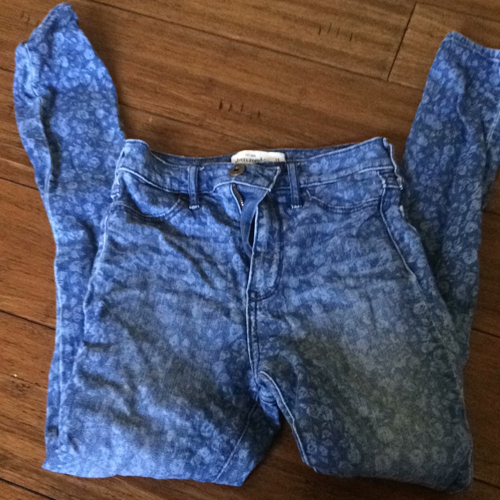 Abercrombie kids patterned jeans